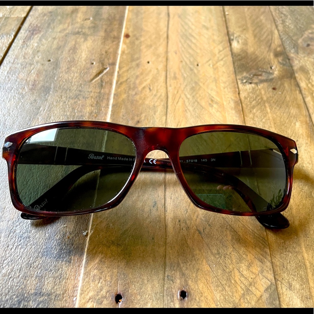 Persol sunglasses 3037S 24/31 Havana w/ green lens